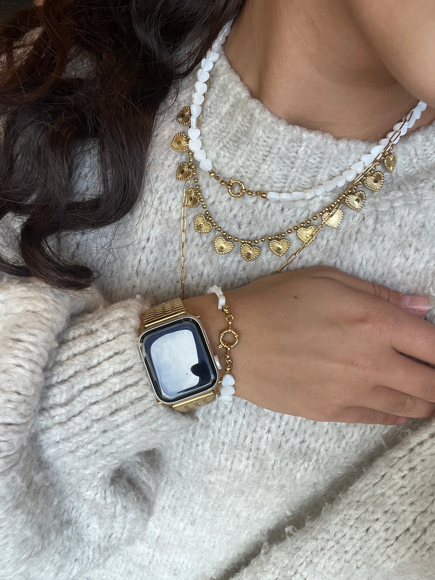 צמיד לבבות זעיר על-זמני