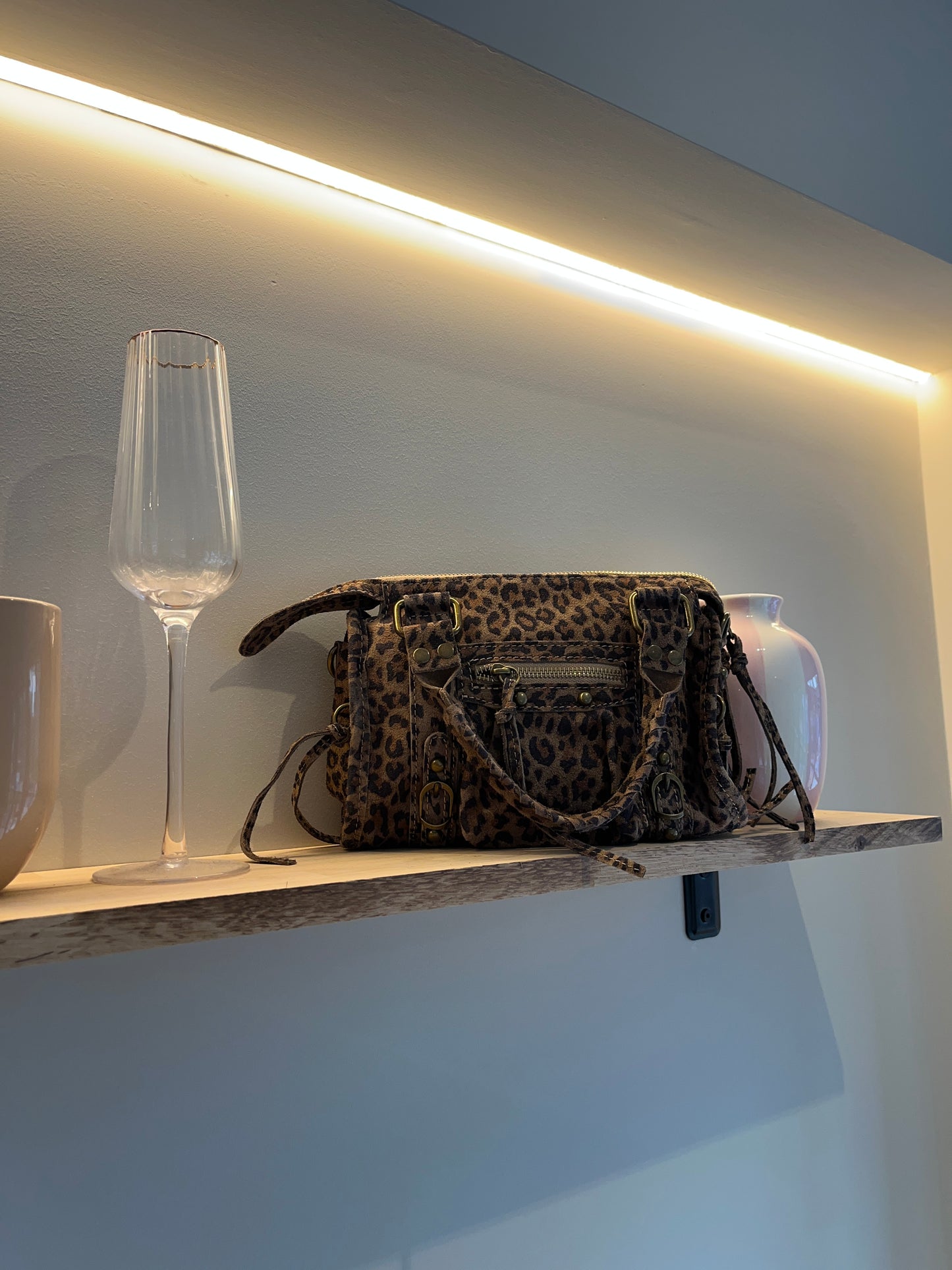 תיק עירוני קטן מעור אמיתי - פנתר