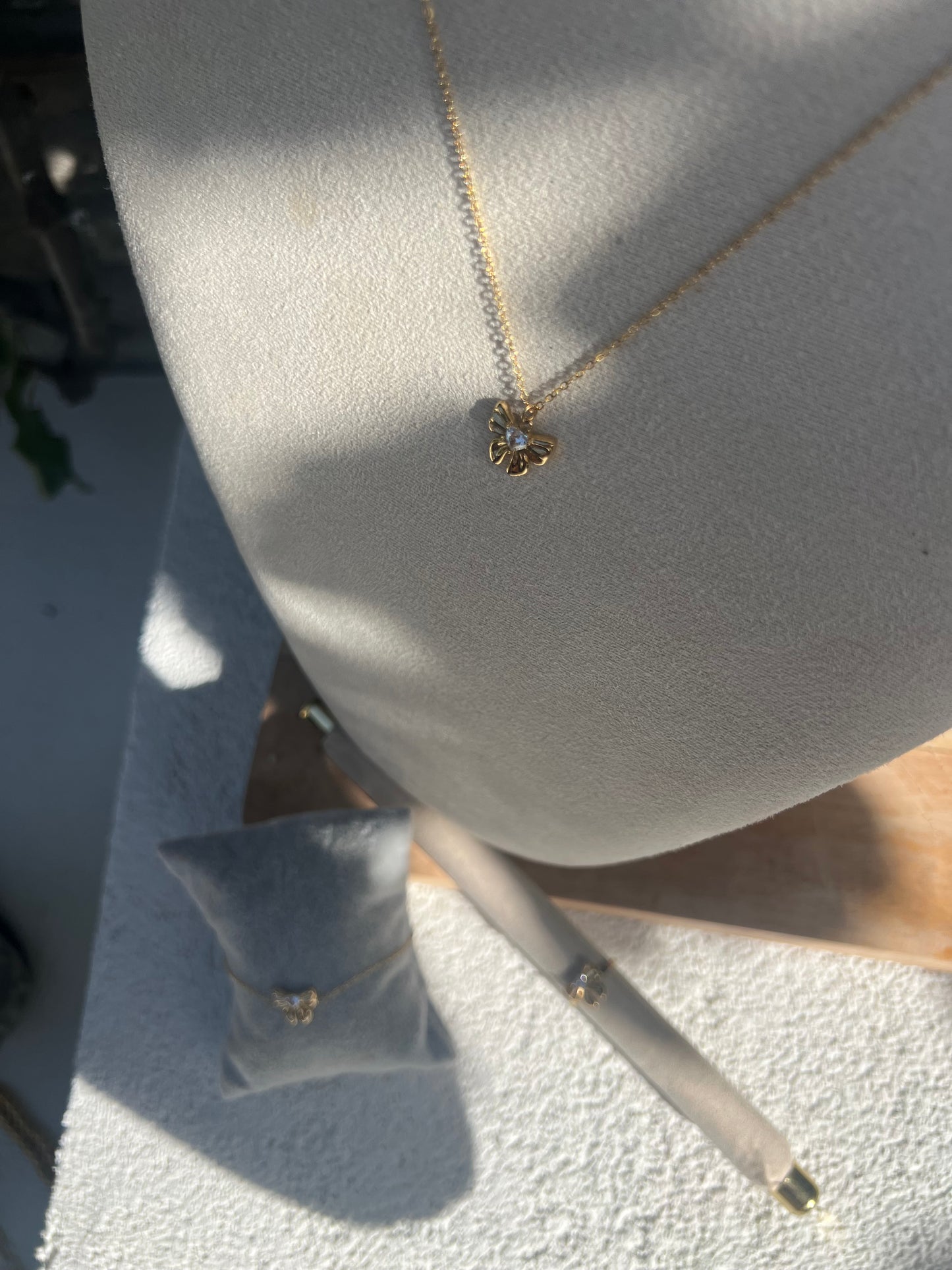 “Shiny Bow” Strikjes Ketting