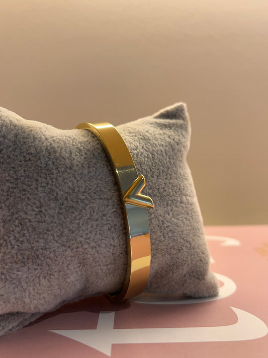 “Luxury” V Bangle Armband