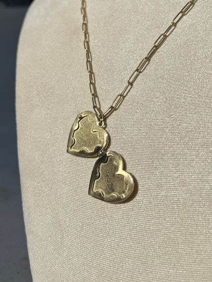 שרשרת תליון עם קמע נסגר