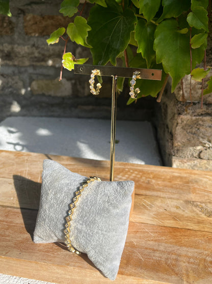 “Shiny” Eye-Catcher Bangle Armband