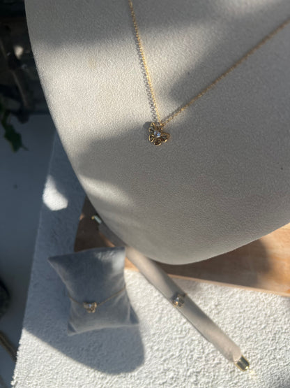 “Shiny Bow” Strikjes Ketting
